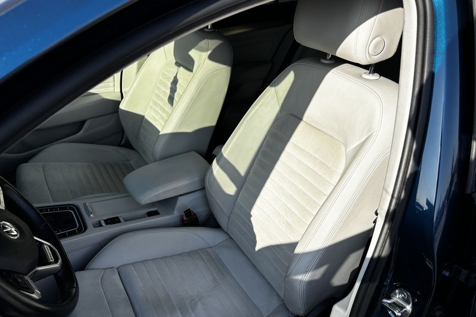 Продам Volkswagen Passat B8 240к.с 2020 года в Львове