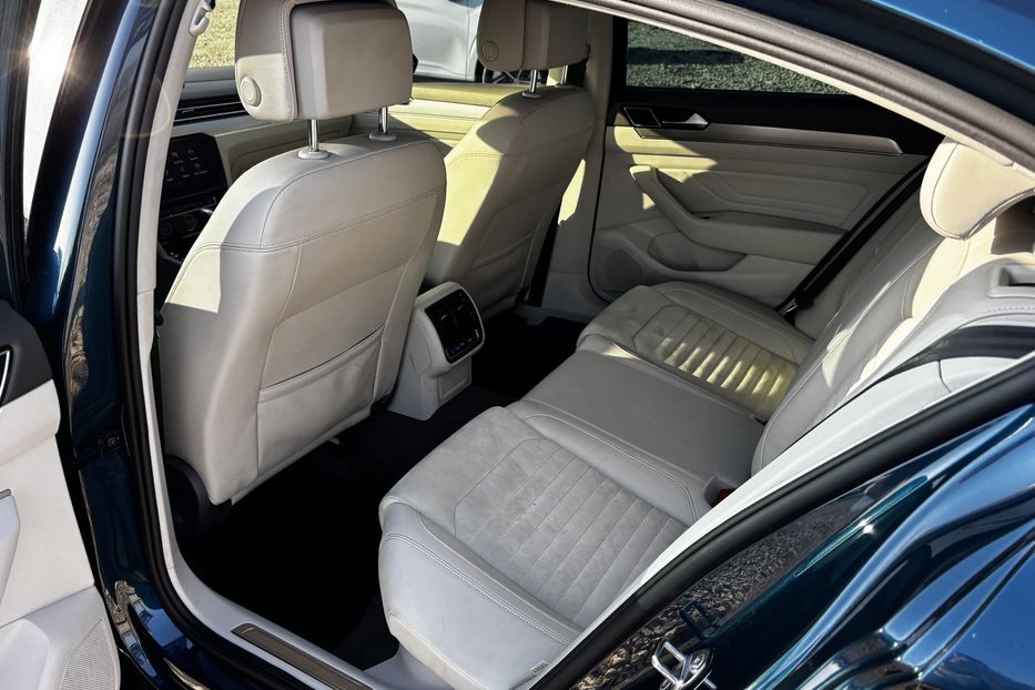 Продам Volkswagen Passat B8 240к.с 2020 года в Львове
