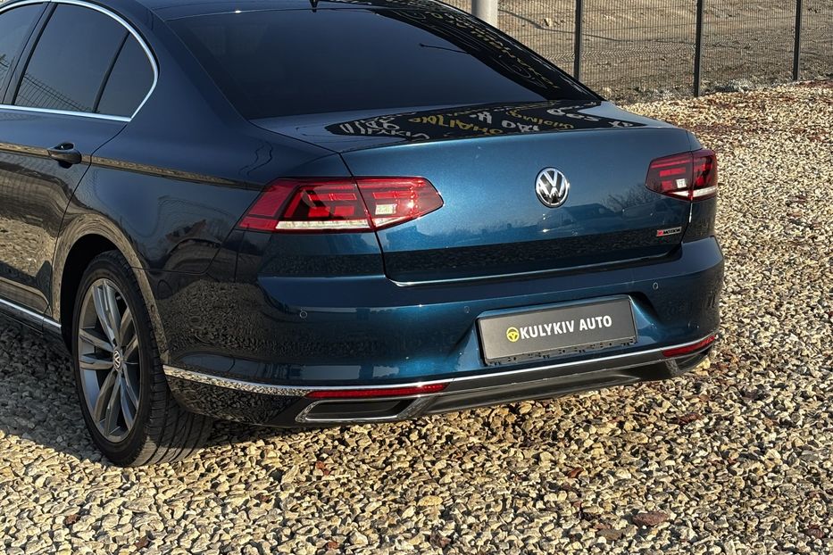 Продам Volkswagen Passat B8 240к.с 2020 года в Львове