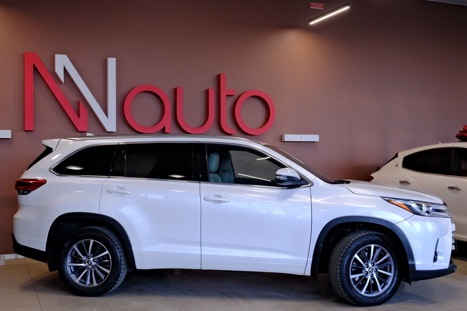 Продам Toyota Highlander 2017 года в Одессе
