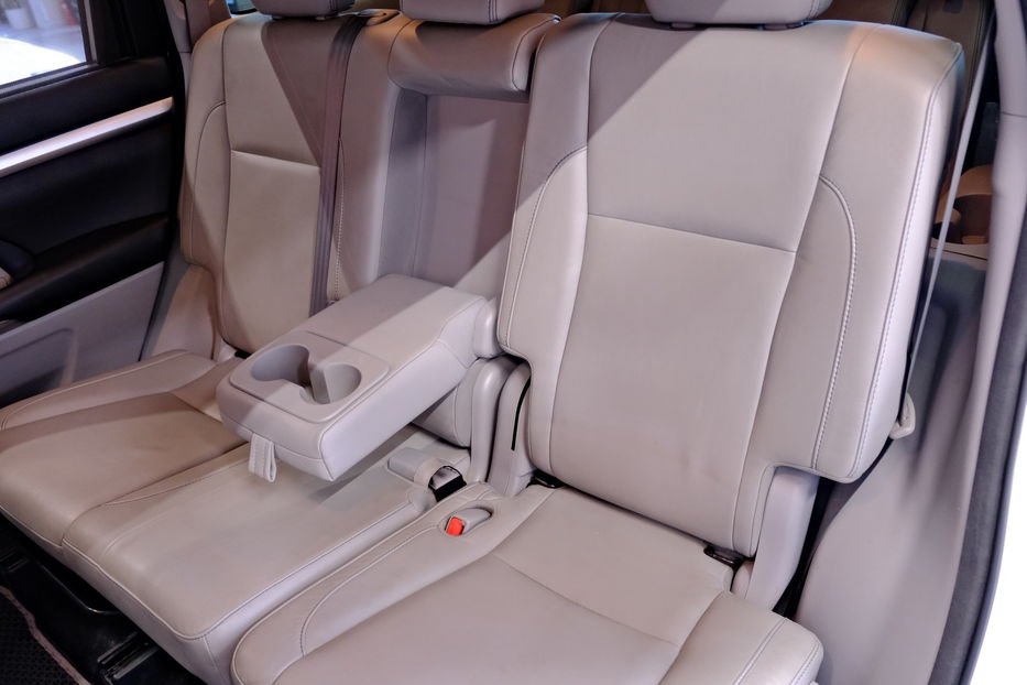 Продам Toyota Highlander 2017 года в Одессе