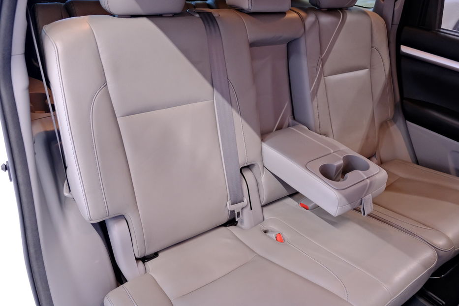 Продам Toyota Highlander 2017 года в Одессе