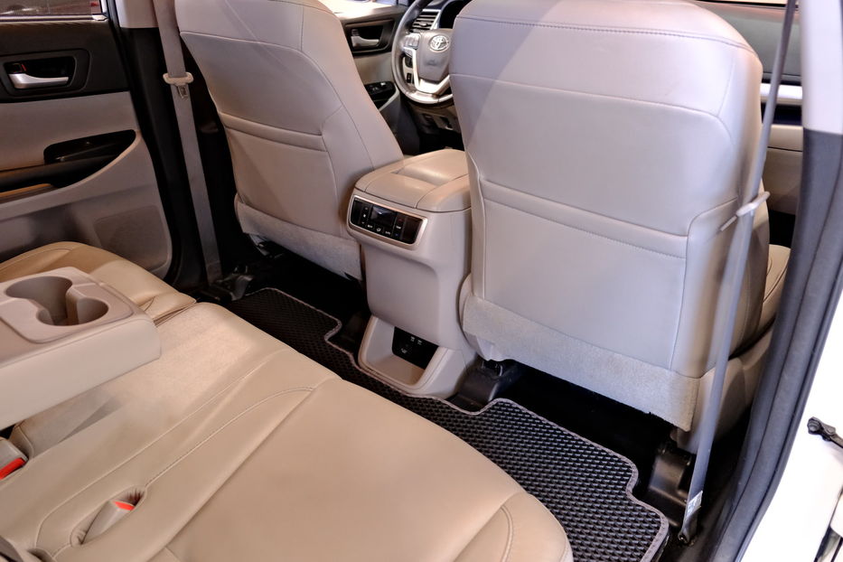 Продам Toyota Highlander 2017 года в Одессе