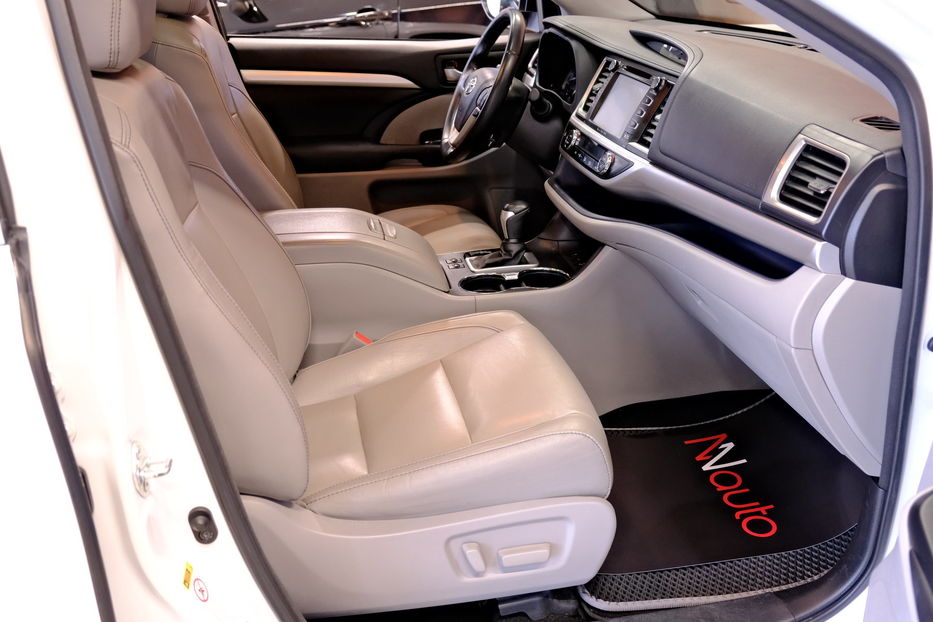 Продам Toyota Highlander 2017 года в Одессе