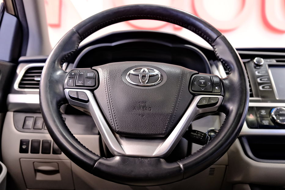 Продам Toyota Highlander 2017 года в Одессе