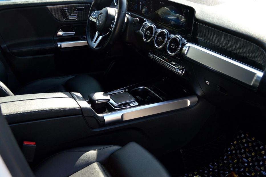 Продам Mercedes-Benz GLA-Class GLB 2020 года в Одессе