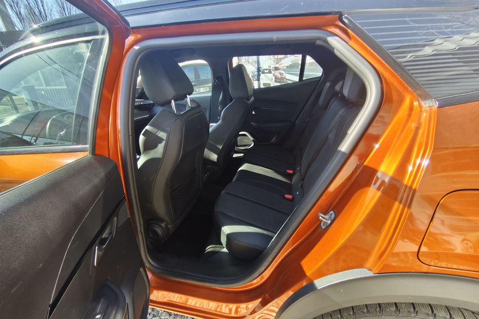 Продам Peugeot 2008 1.2 PureTech AT (155 к. с.) 2020 года в Киеве