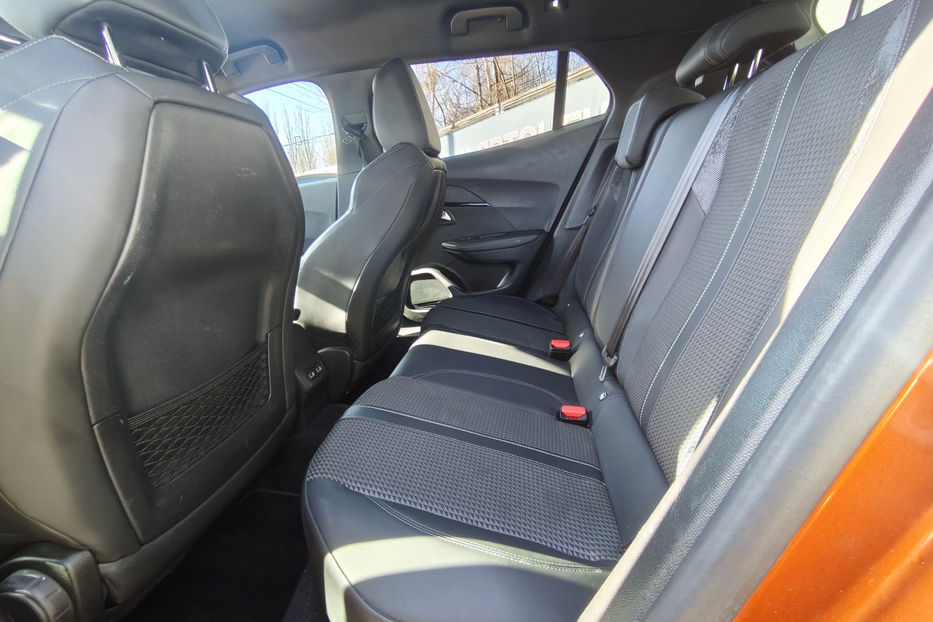 Продам Peugeot 2008 1.2 PureTech AT (155 к. с.) 2020 года в Киеве