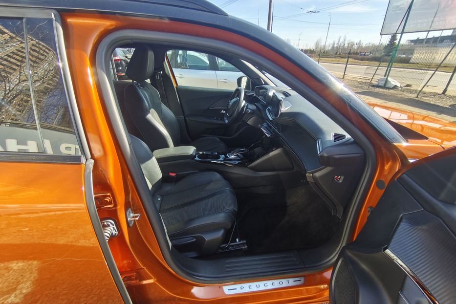 Продам Peugeot 2008 1.2 PureTech AT (155 к. с.) 2020 года в Киеве