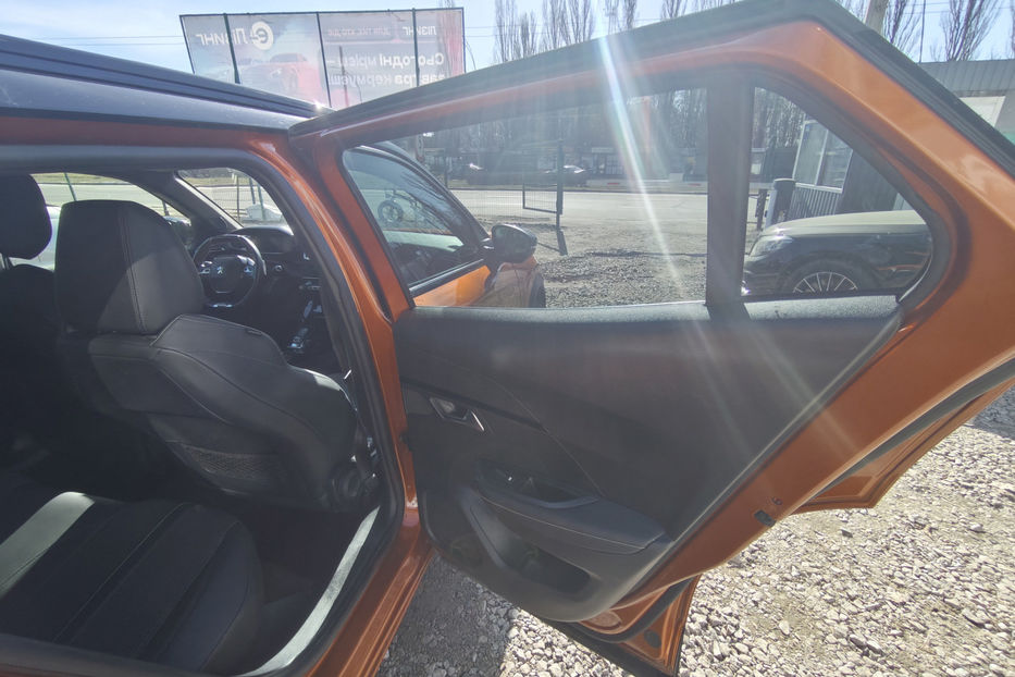 Продам Peugeot 2008 1.2 PureTech AT (155 к. с.) 2020 года в Киеве