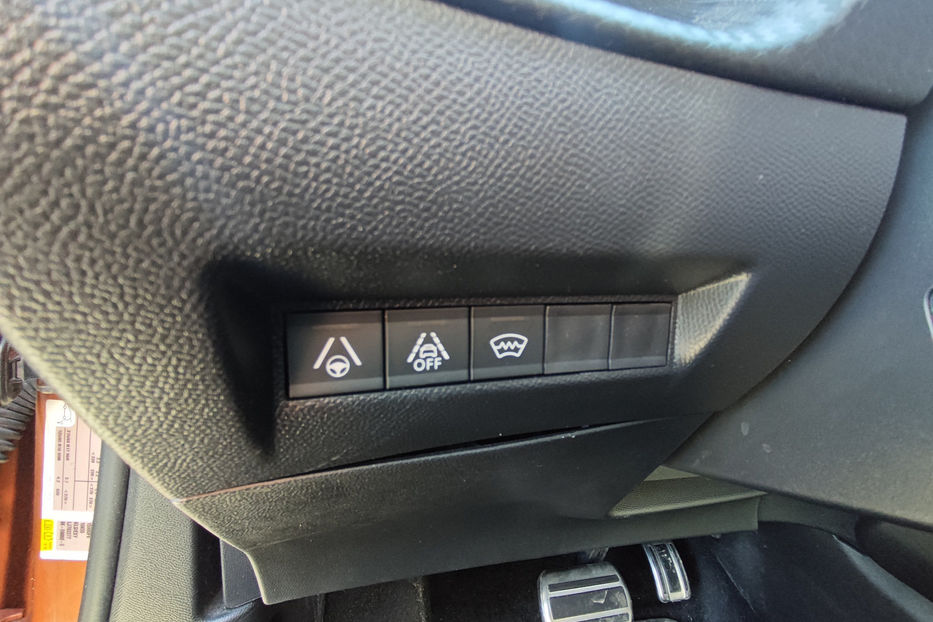 Продам Peugeot 2008 1.2 PureTech AT (155 к. с.) 2020 года в Киеве