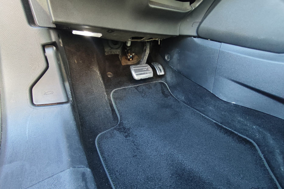 Продам Peugeot 2008 1.2 PureTech AT (155 к. с.) 2020 года в Киеве