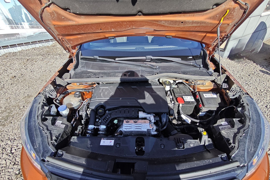 Продам Peugeot 2008 1.2 PureTech AT (155 к. с.) 2020 года в Киеве