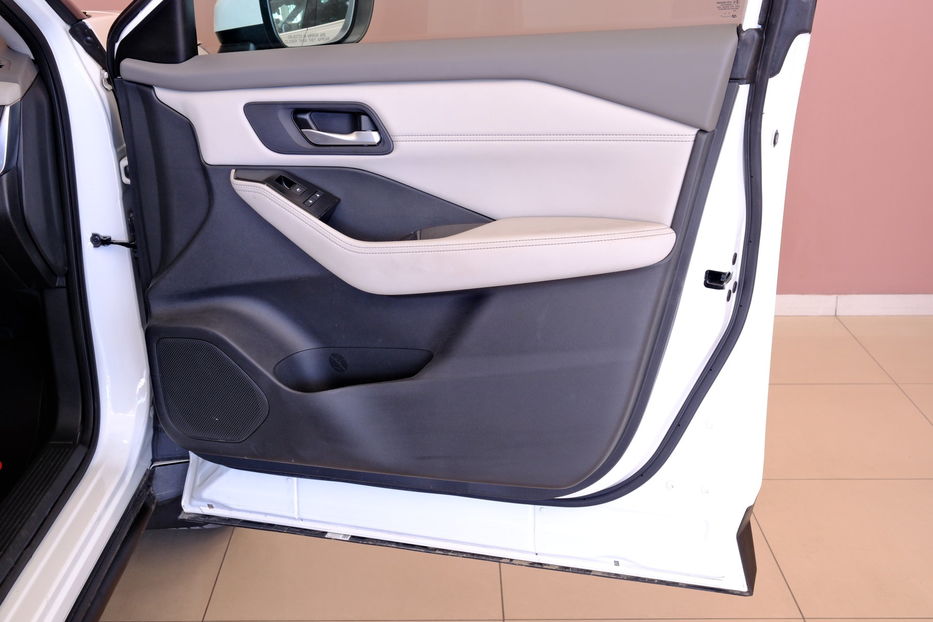 Продам Nissan Rogue SV 2023 года в Одессе