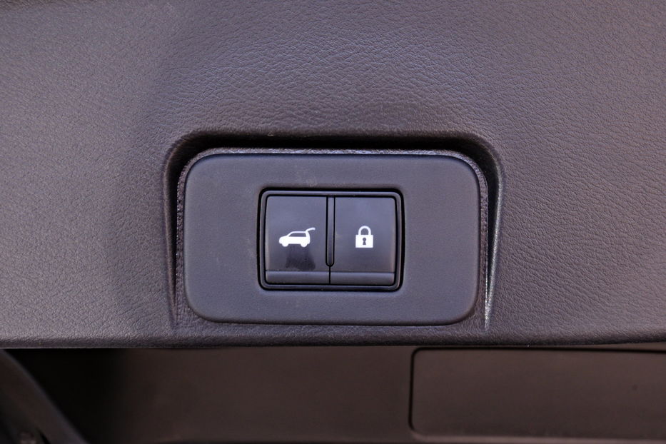 Продам Nissan Rogue SV 2023 года в Одессе