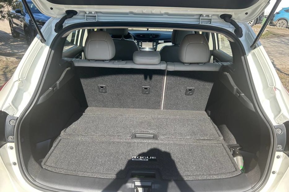 Продам Nissan Rogue Sport 2018 года в Черновцах