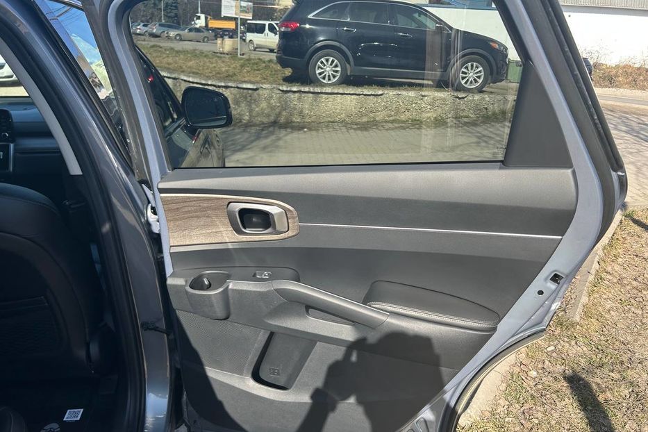 Продам Kia Sorento 2022 года в Черновцах