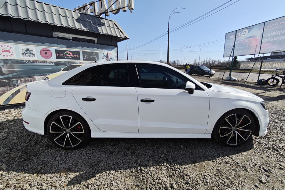 Продам Audi S3 2.0 TFSI S-Tronic 2015 года в Киеве