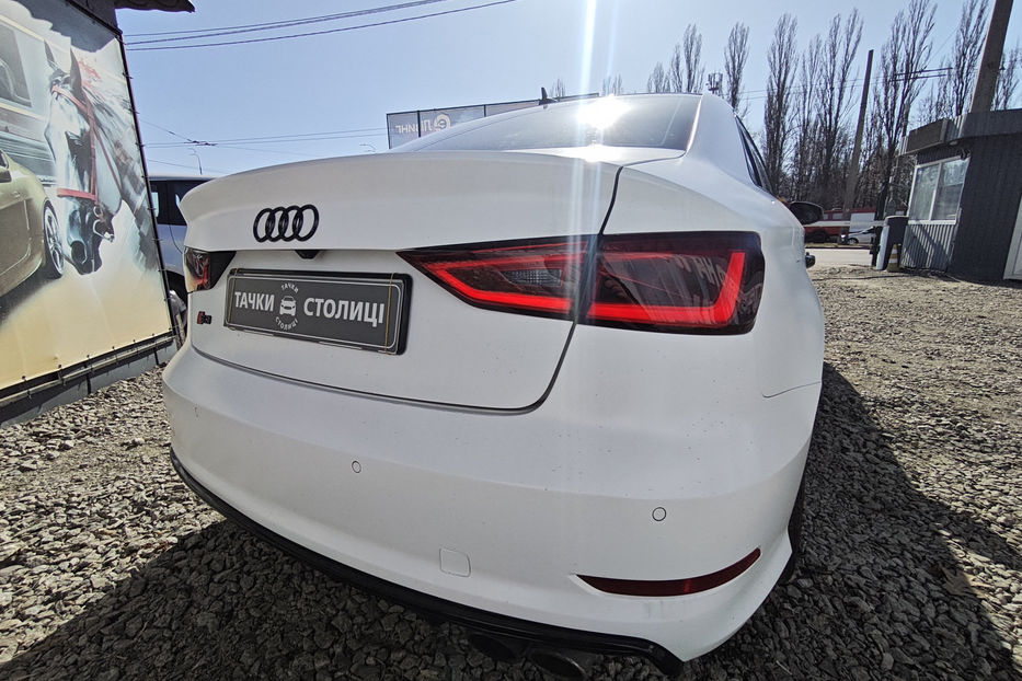 Продам Audi S3 2.0 TFSI S-Tronic 2015 года в Киеве