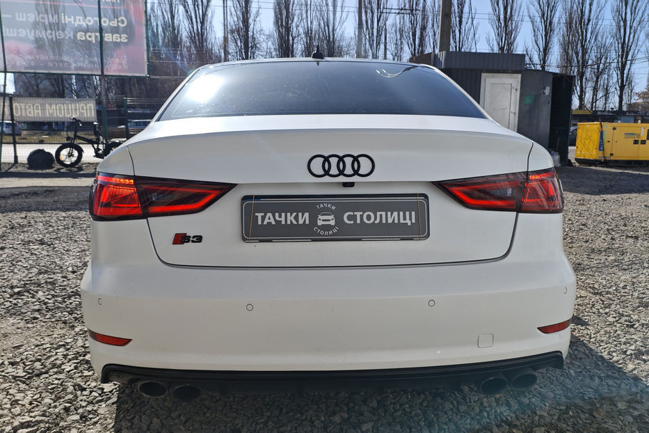 Продам Audi S3 2.0 TFSI S-Tronic 2015 года в Киеве