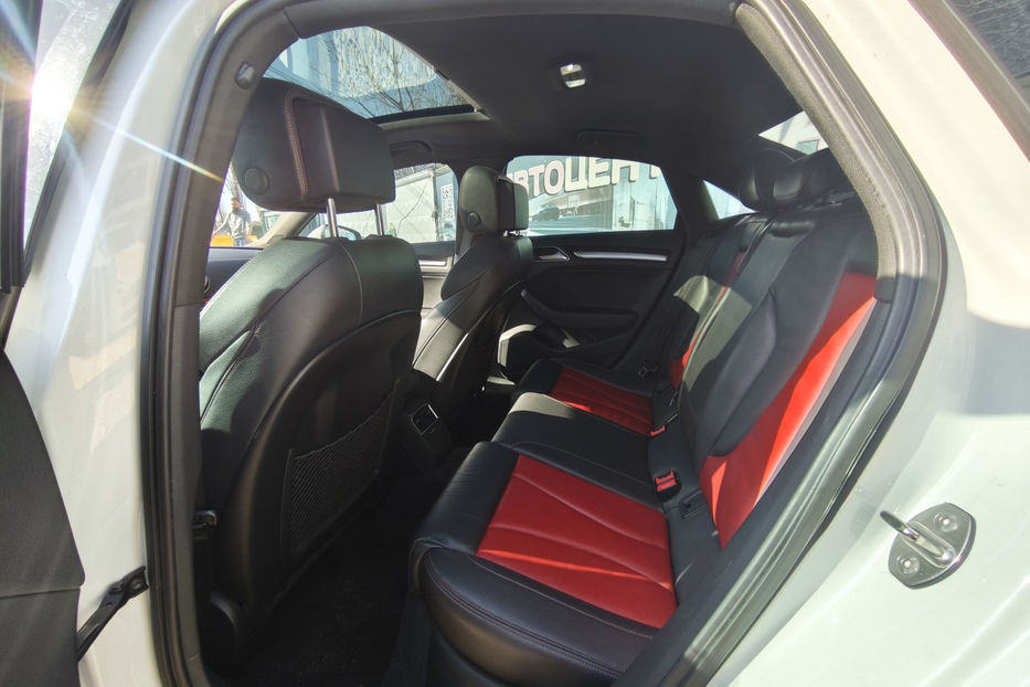 Продам Audi S3 2.0 TFSI S-Tronic 2015 года в Киеве