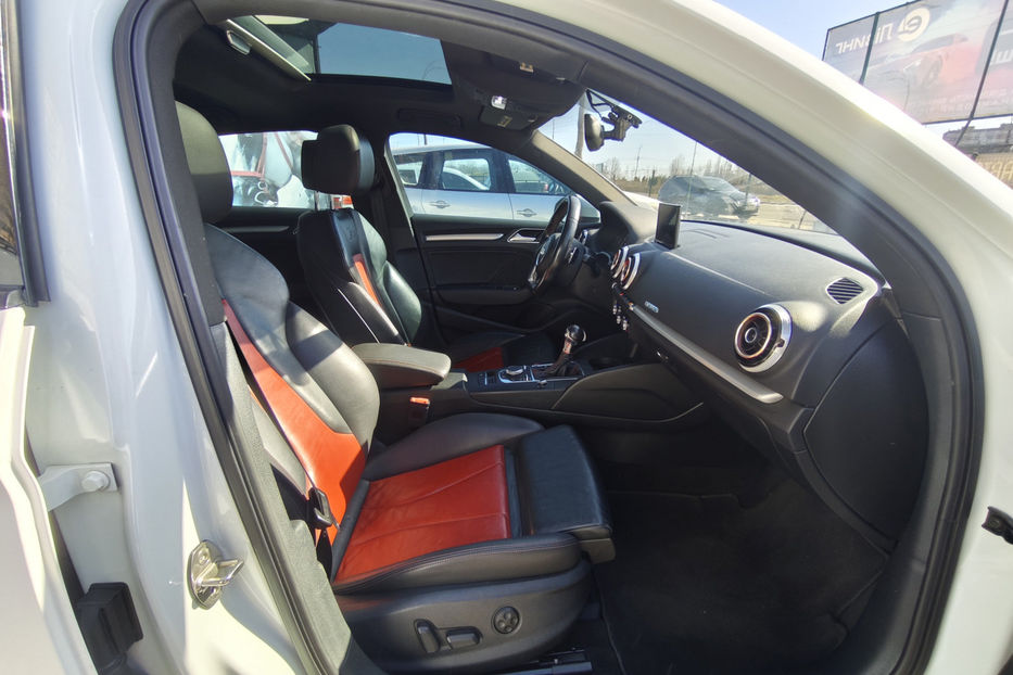 Продам Audi S3 2.0 TFSI S-Tronic 2015 года в Киеве