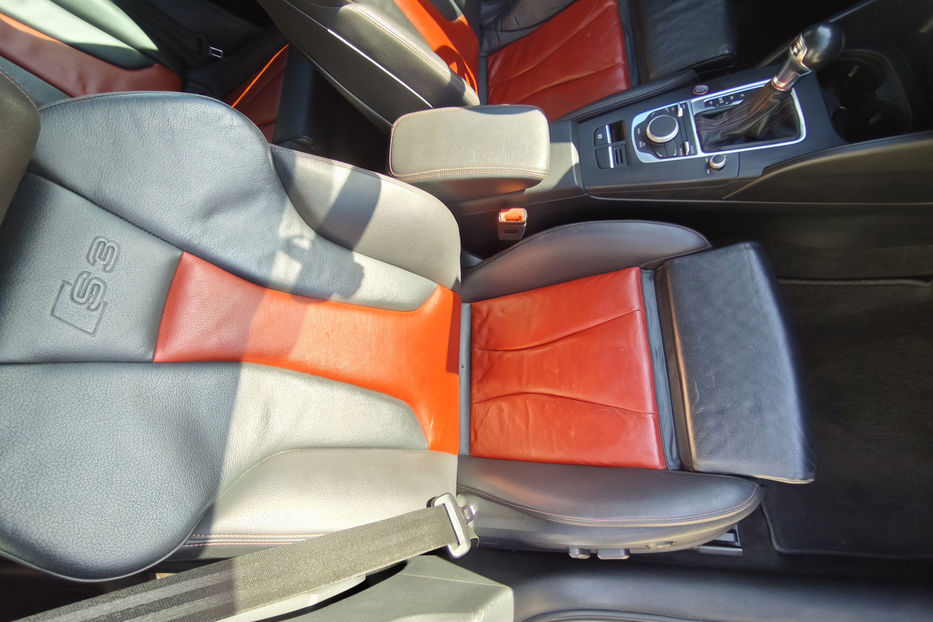 Продам Audi S3 2.0 TFSI S-Tronic 2015 года в Киеве