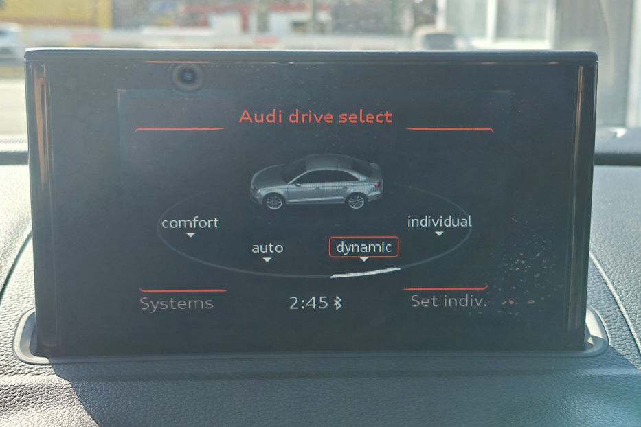 Продам Audi S3 2.0 TFSI S-Tronic 2015 года в Киеве