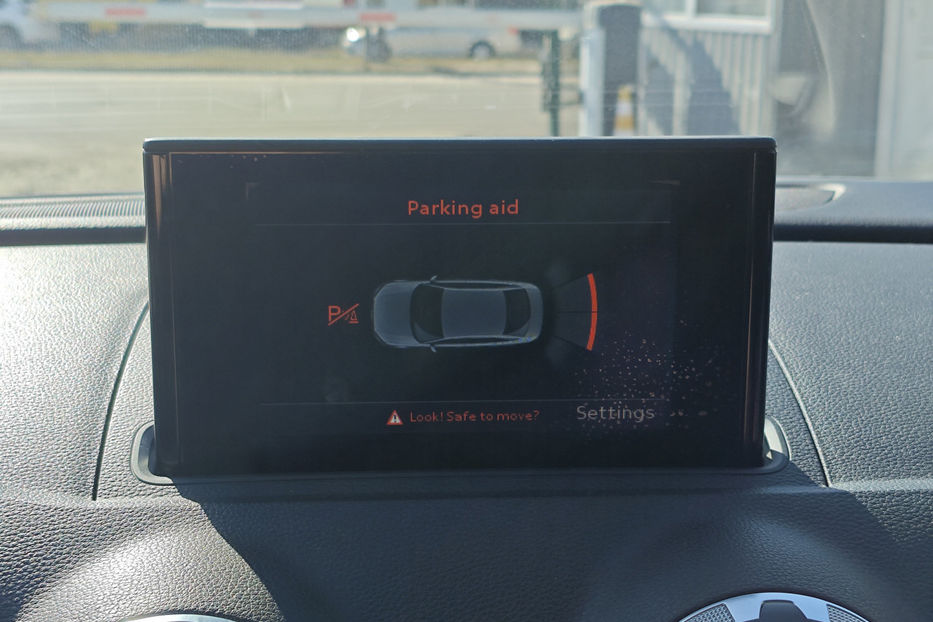 Продам Audi S3 2.0 TFSI S-Tronic 2015 года в Киеве