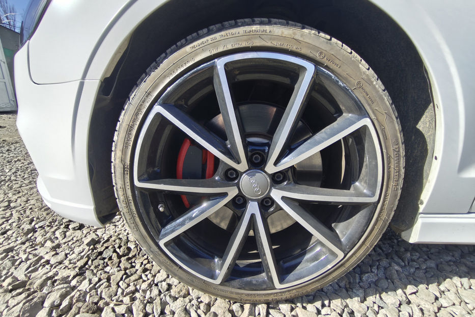 Продам Audi S3 2.0 TFSI S-Tronic 2015 года в Киеве