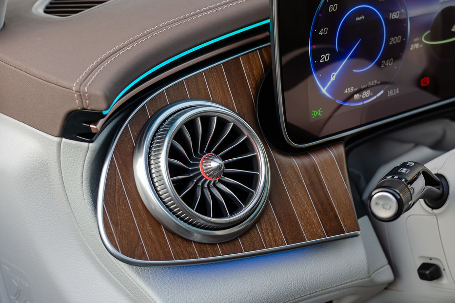 Продам Mercedes-Benz E-Class EQE 350+ 2022 года в Киеве