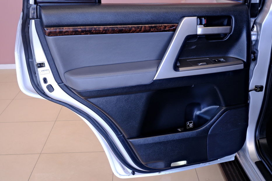 Продам Toyota Land Cruiser 200 2008 года в Одессе