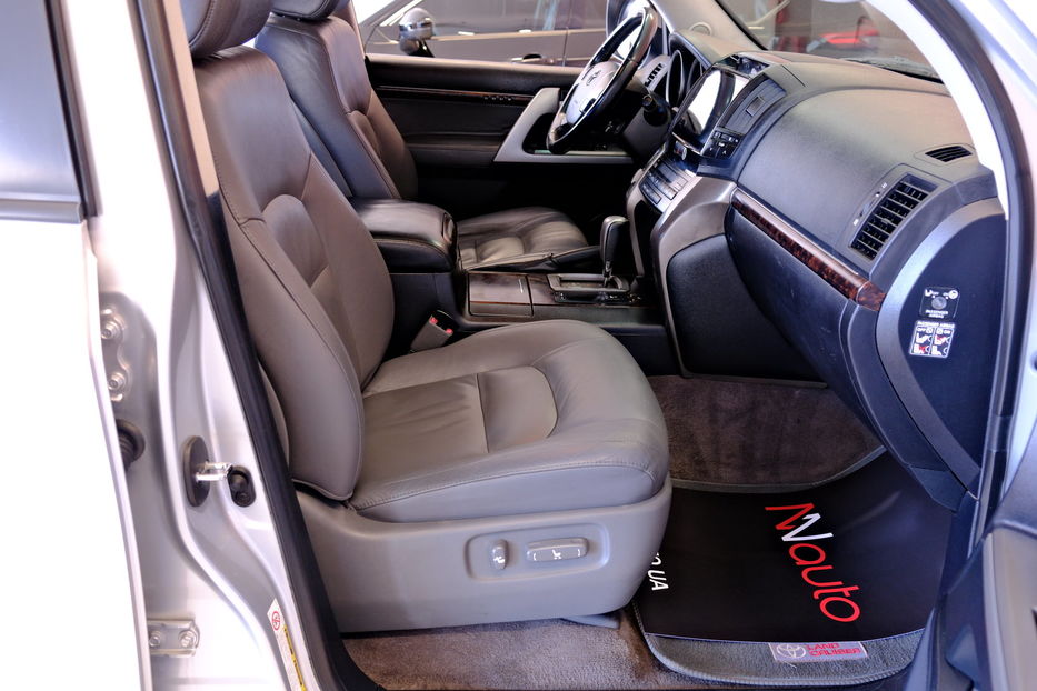 Продам Toyota Land Cruiser 200 2008 года в Одессе