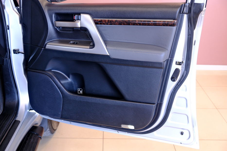 Продам Toyota Land Cruiser 200 2008 года в Одессе