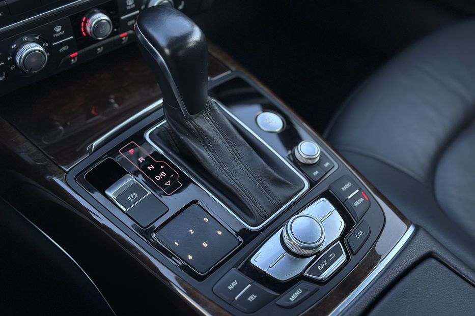 Продам Audi A6 2015 года в Луцке