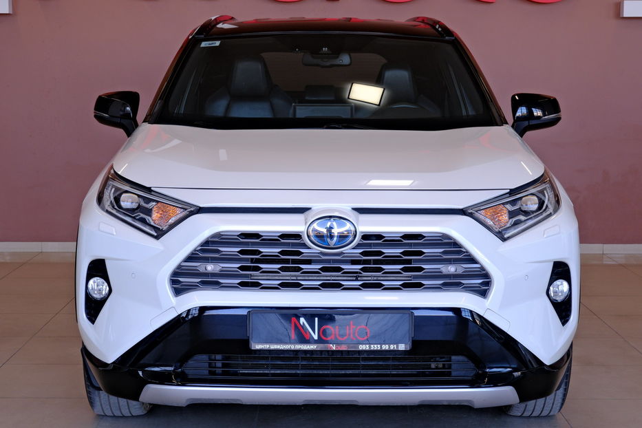 Продам Toyota Rav 4 Hybrid 2018 года в Одессе