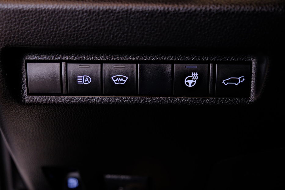 Продам Toyota Rav 4 Hybrid 2018 года в Одессе