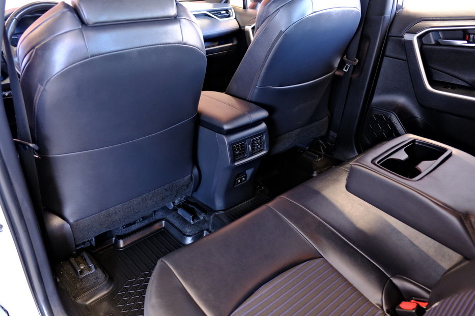 Продам Toyota Rav 4 Hybrid 2018 года в Одессе