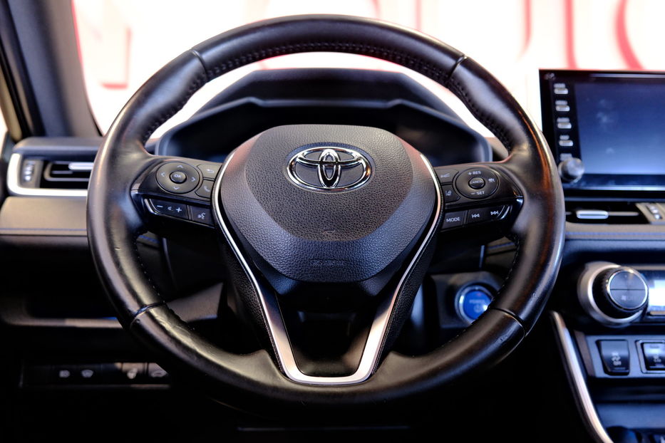 Продам Toyota Rav 4 Hybrid 2018 года в Одессе