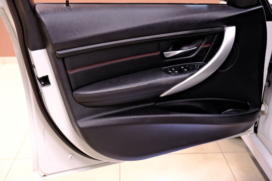 Продам BMW 328 d xDrive 2013 года в Одессе