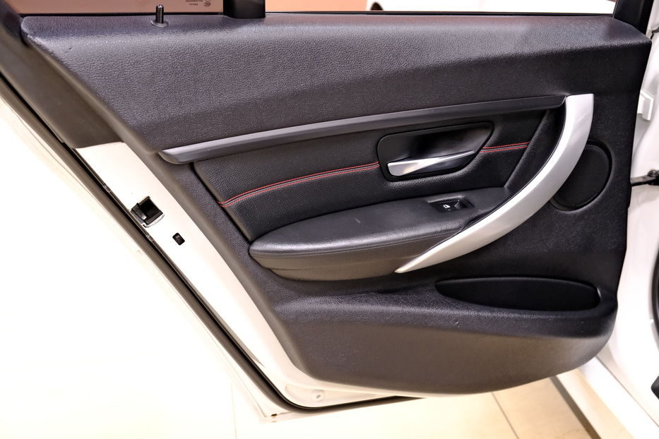 Продам BMW 328 d xDrive 2013 года в Одессе