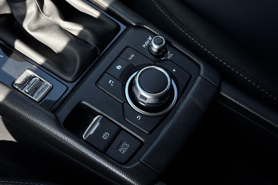 Продам Mazda CX-3 AWD 2019 года в Львове