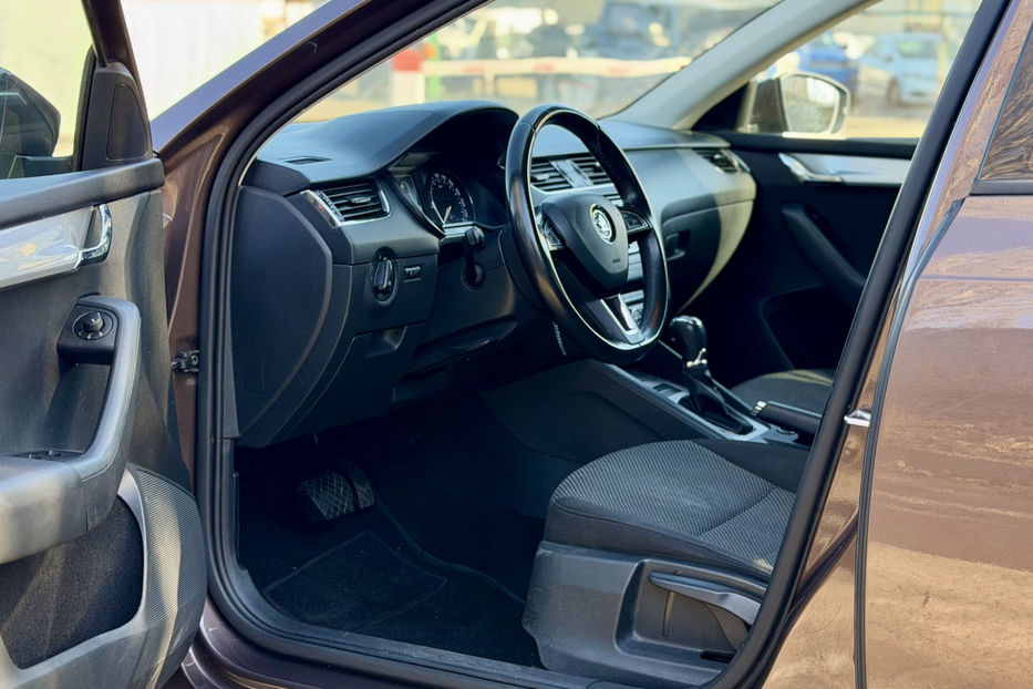 Продам Skoda Octavia A7 1.4 TFSI АT (140 к.с.) 2016 года в Киеве