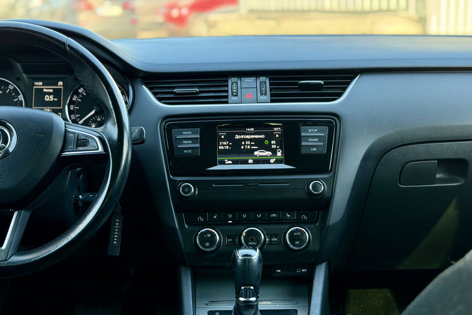 Продам Skoda Octavia A7 1.4 TFSI АT (140 к.с.) 2016 года в Киеве