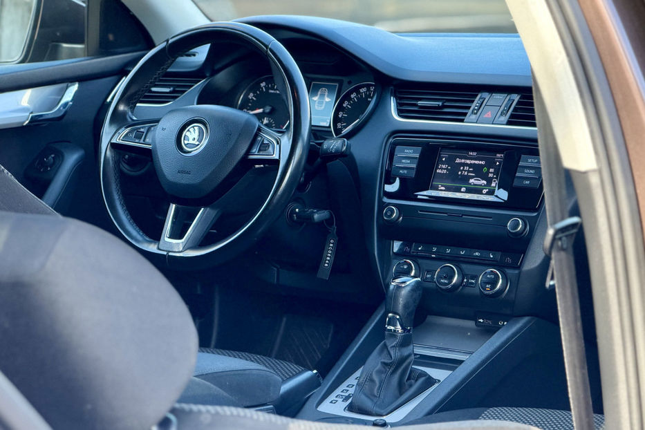 Продам Skoda Octavia A7 1.4 TFSI АT (140 к.с.) 2016 года в Киеве