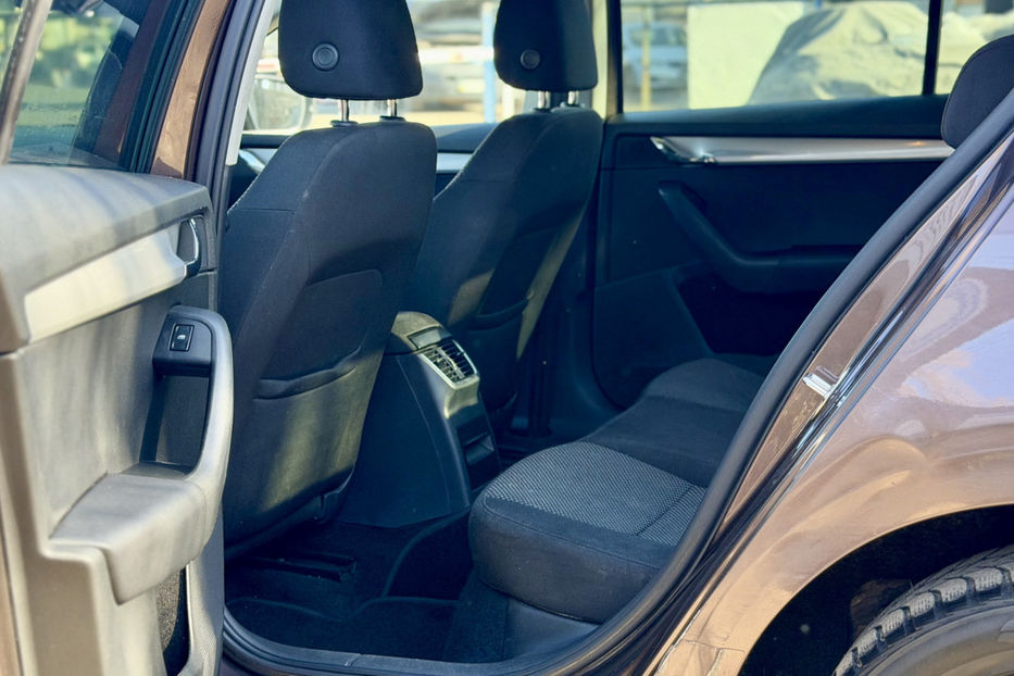 Продам Skoda Octavia A7 1.4 TFSI АT (140 к.с.) 2016 года в Киеве