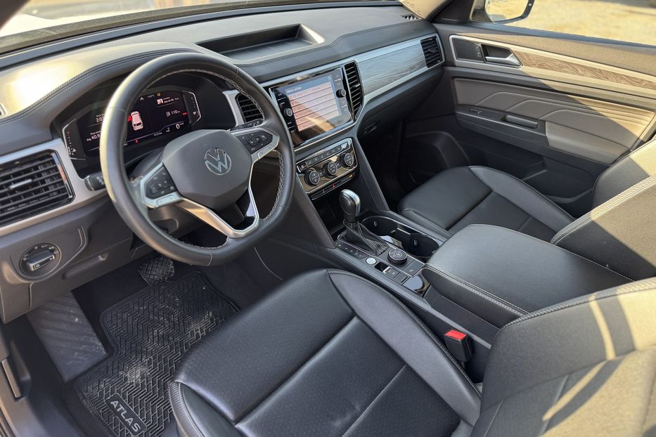 Продам Volkswagen Atlas Cross Sport (COMIS) 2022 года в г. Умань, Черкасская область
