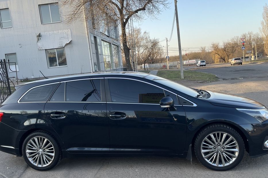 Продам Toyota Avensis 2012 года в Николаеве