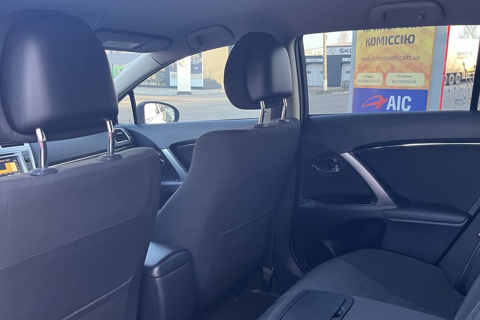 Продам Toyota Avensis 2012 года в Николаеве