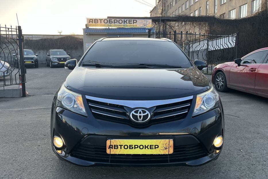 Продам Toyota Avensis 2012 года в Николаеве